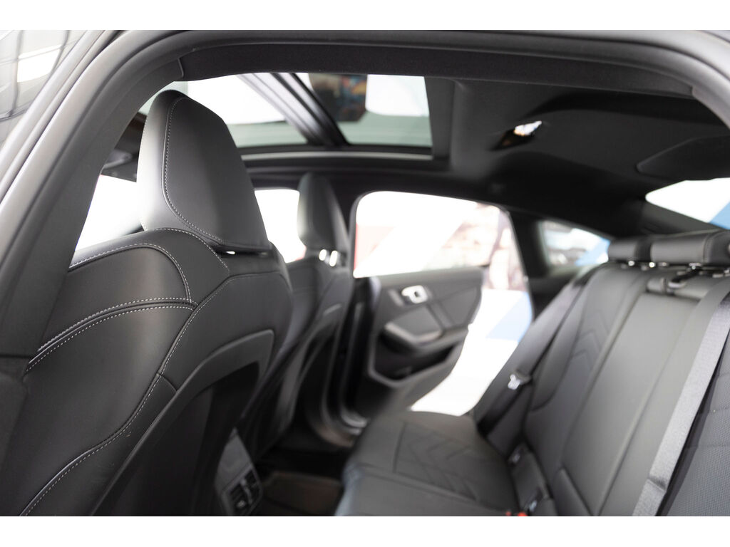 2025 BMW 228 Gran Coupe xDrive, 温哥华, 全款车