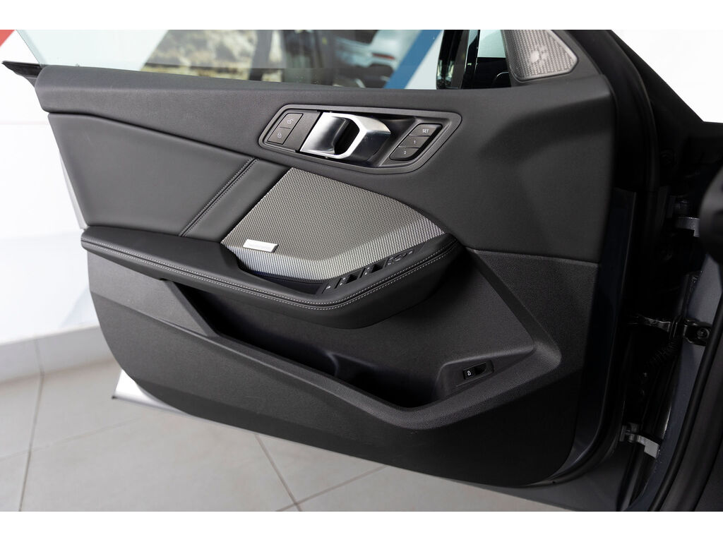 2025 BMW 228 Gran Coupe xDrive, 温哥华, 全款车