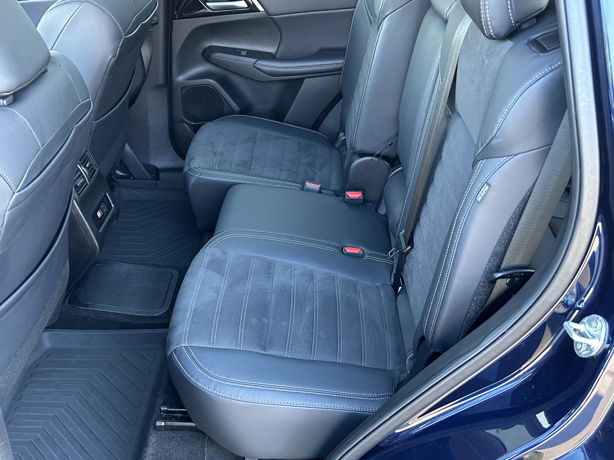 2023 Mitsubishi Outlander PHEV