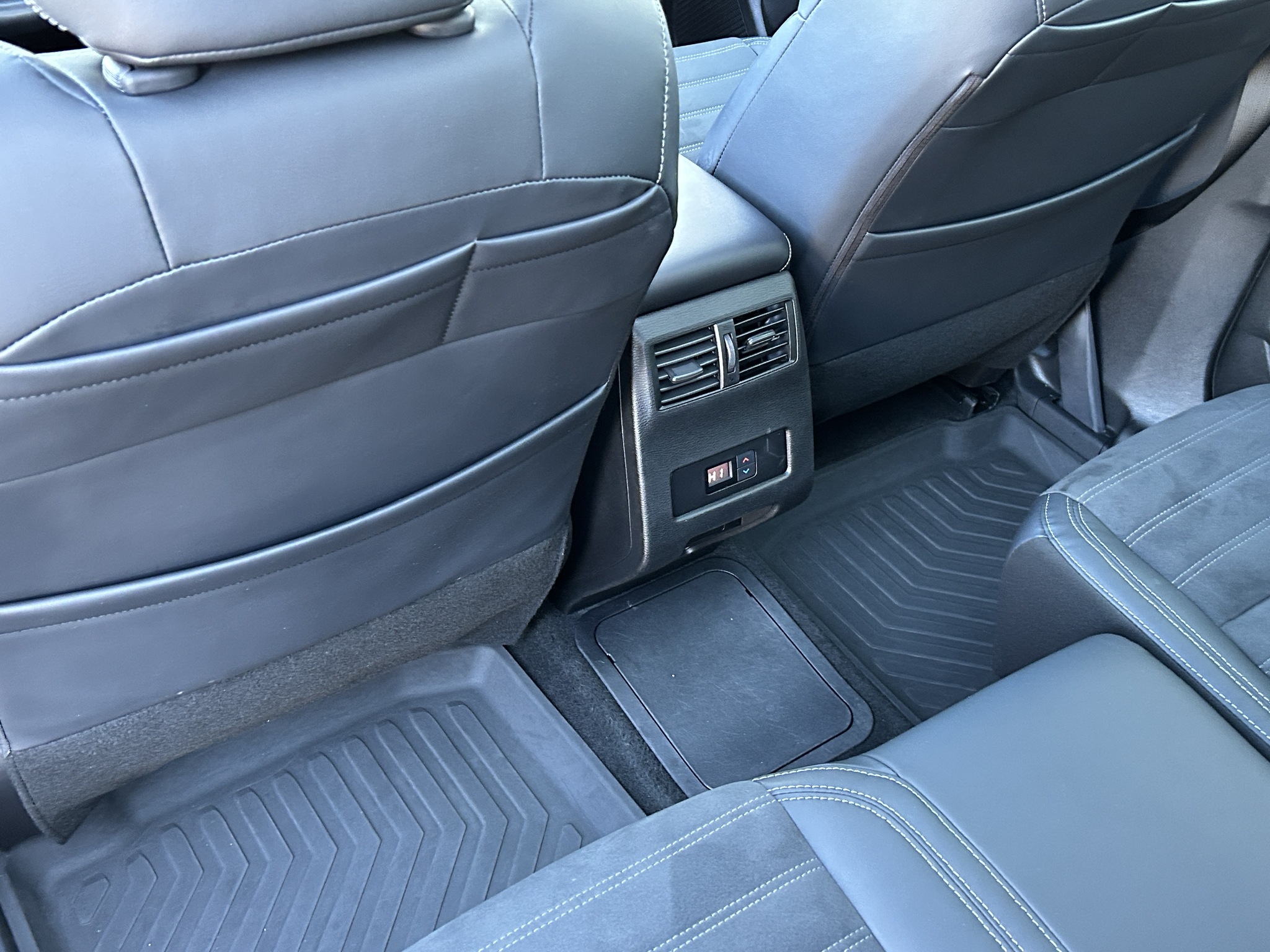 2023 Mitsubishi Outlander PHEV