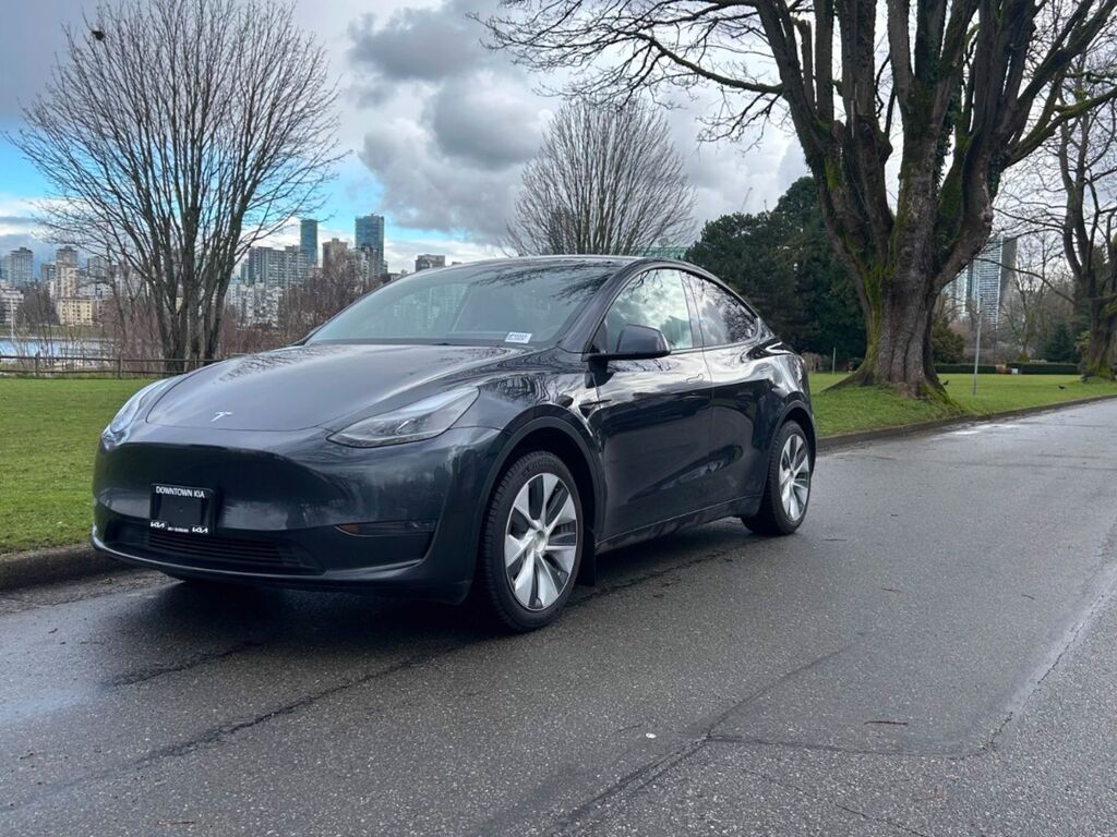 Voxcar TESLA Model Y SUV in Grey, VANCOUVER