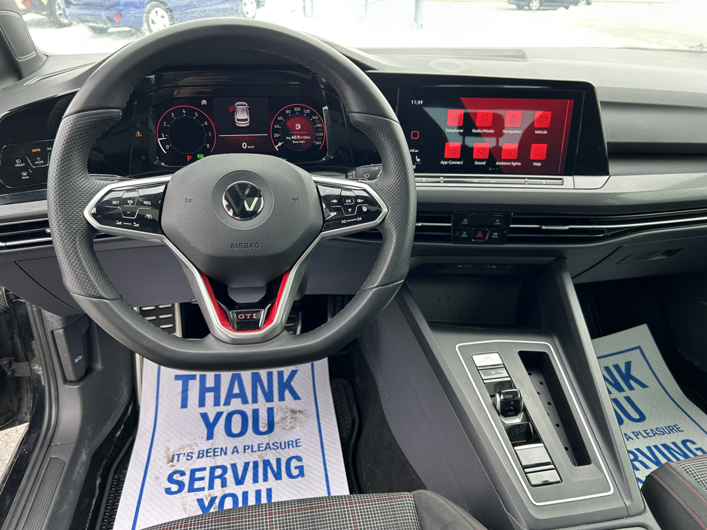2022 Volkswagen Golf GTI - Gallery image 13