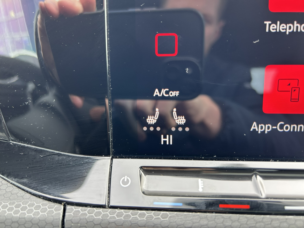 2022 Volkswagen Golf GTI - Gallery image 20