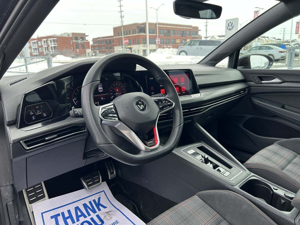2022 Volkswagen Golf GTI - Gallery image 12