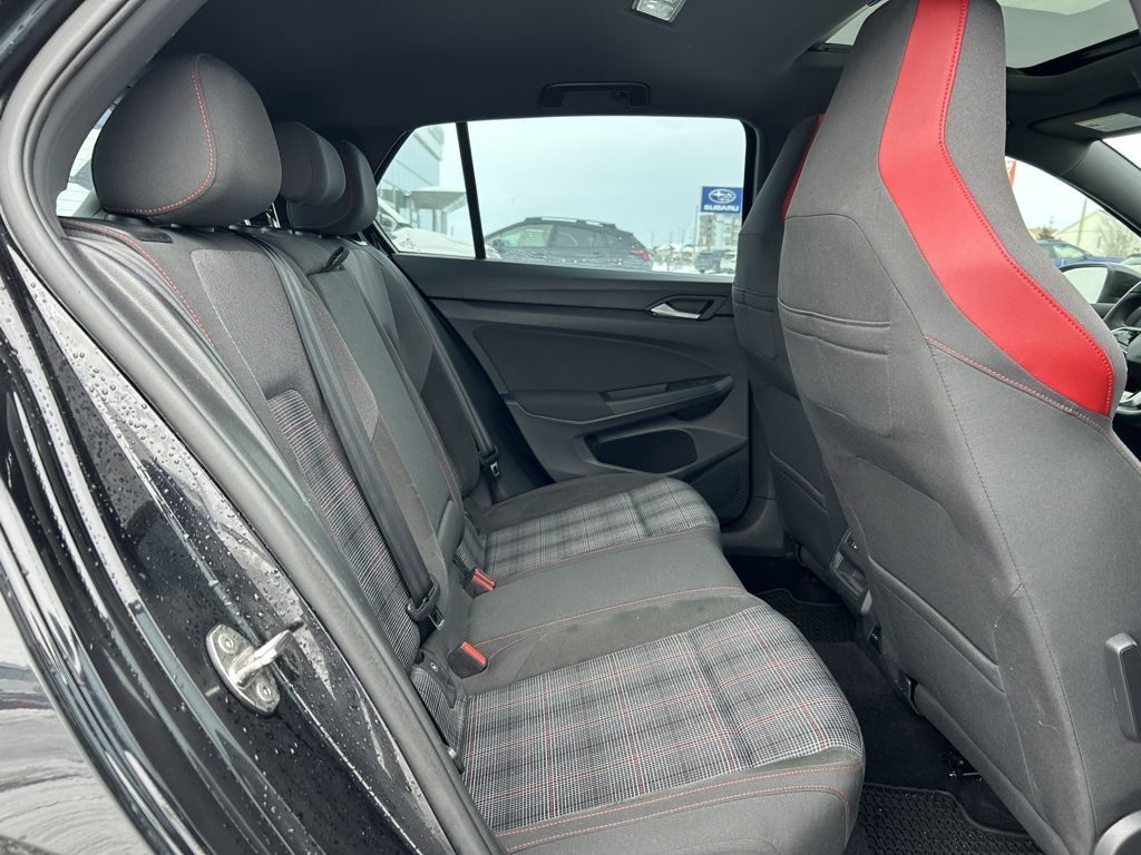 2022 Volkswagen Golf GTI - Gallery image 27