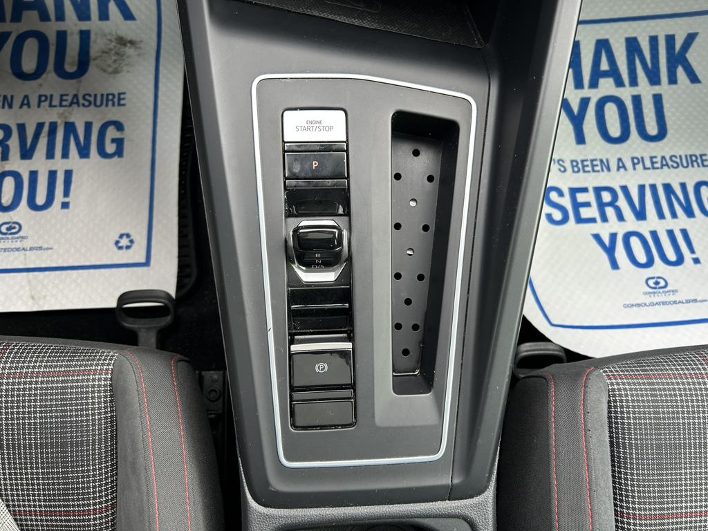 2022 Volkswagen Golf GTI - Gallery image 23