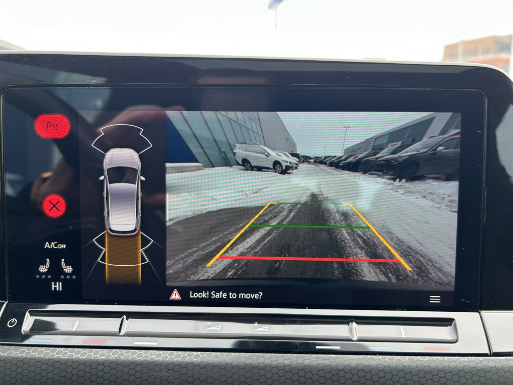 2022 Volkswagen Golf GTI - Gallery image 22