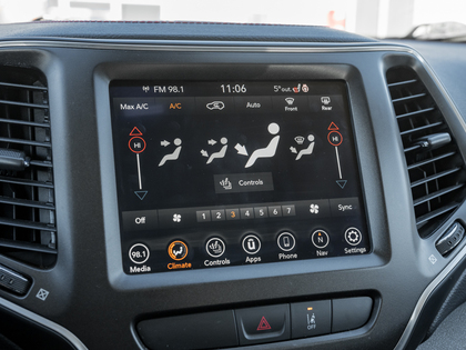 used 2022 Jeep Cherokee car, priced at $29,995