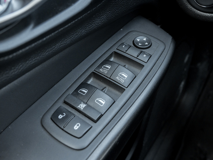 used 2022 Jeep Cherokee car, priced at $29,995