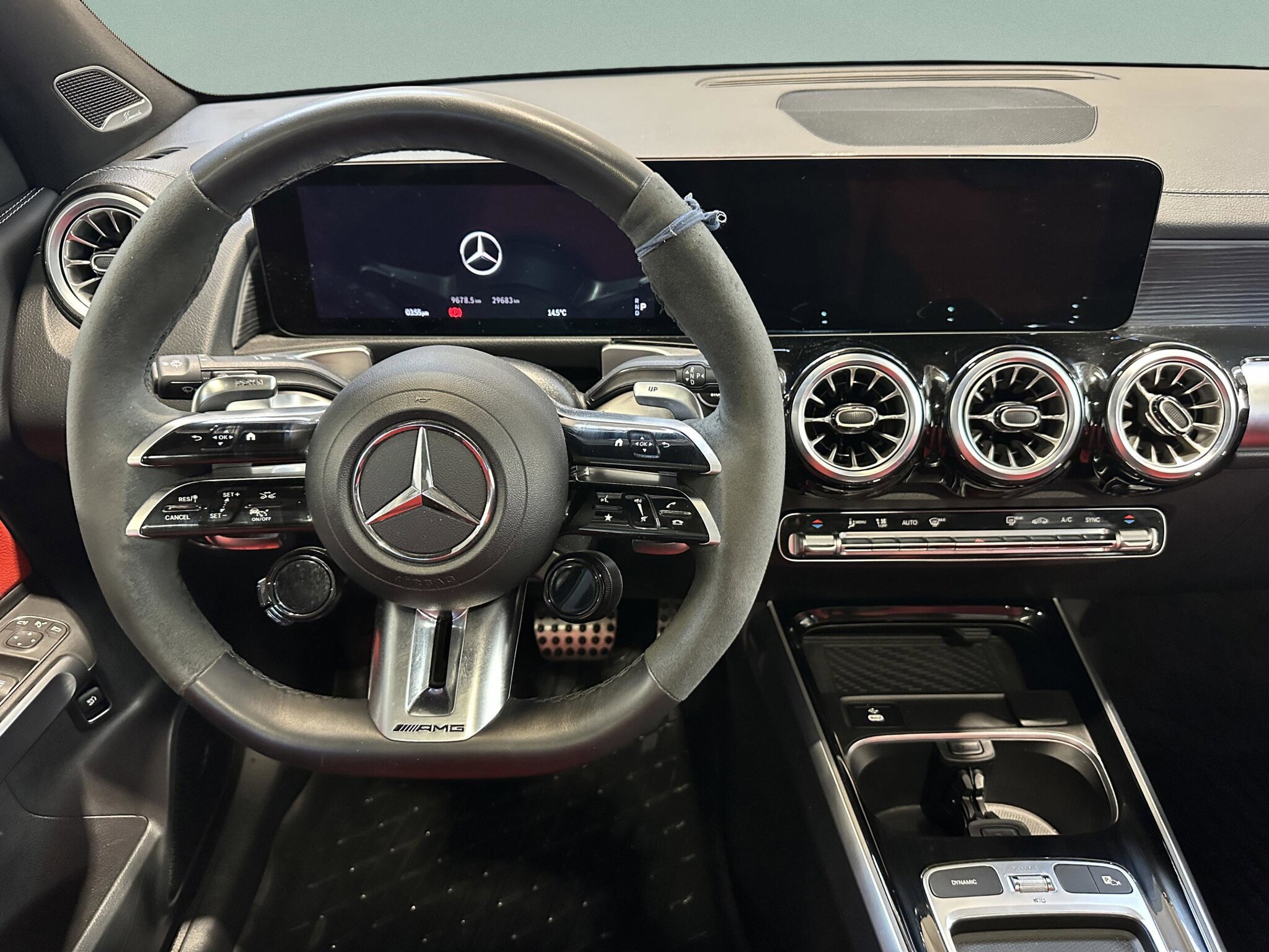 2025 Mercedes-Benz GLB