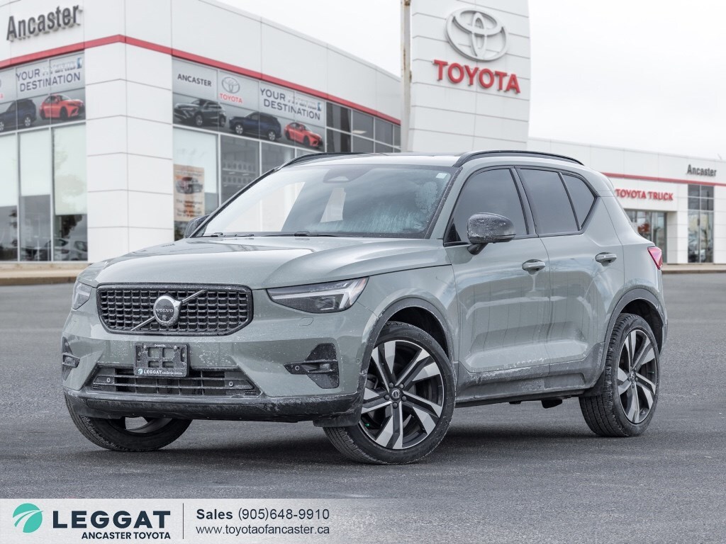 2025 Volvo XC40