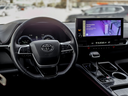 used 2025 Toyota Sienna car, priced at $60,495