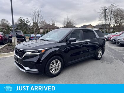 used 2023 Kia Carnival car, priced at $30,995