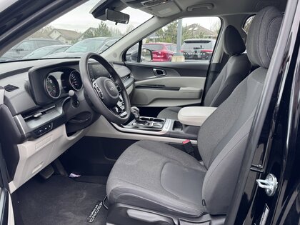 used 2023 Kia Carnival car, priced at $30,995