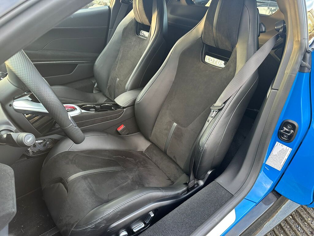 2024 Lotus Emira V6 First Edition, 温哥华, 全款车