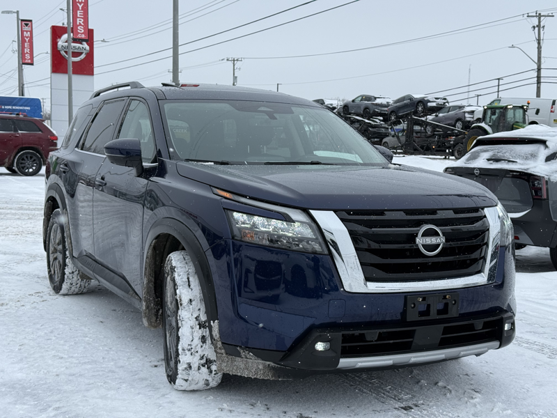 2024 Nissan Pathfinder - Gallery image 2