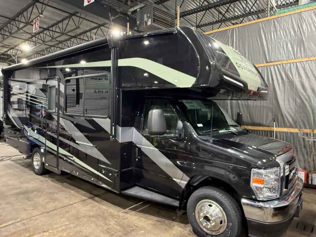 2026 Coachmen Freelander 26DS FULLPAINT
