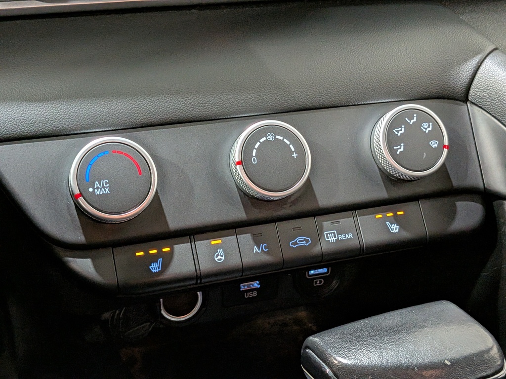 Hyundai Elantra 2022