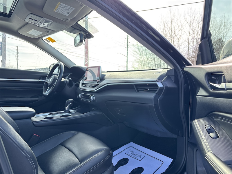 2019 Nissan Altima - Gallery image 16