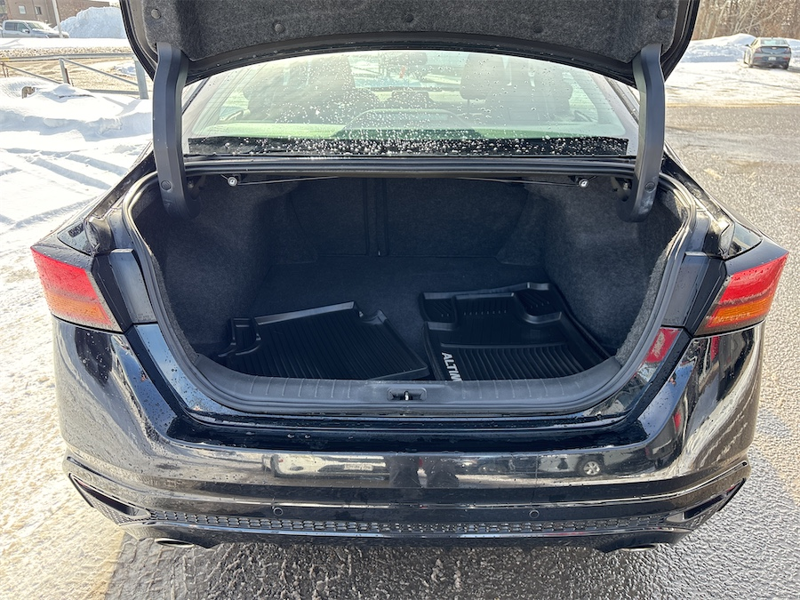 2019 Nissan Altima - Gallery image 8