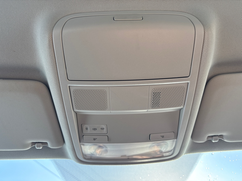 2017 Volkswagen Passat - Gallery image 24