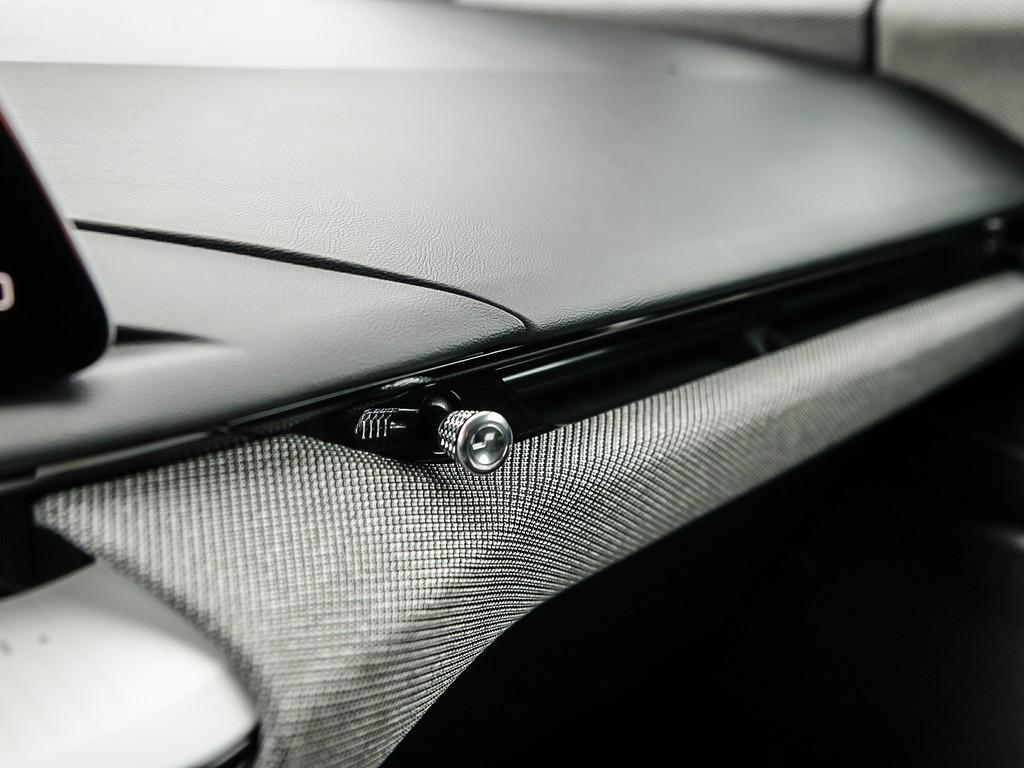 2026 Cadillac OPTIQ - Gallery image 29