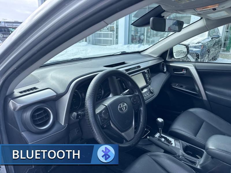 2017 Toyota RAV4 Hybrid - Gallery image 1