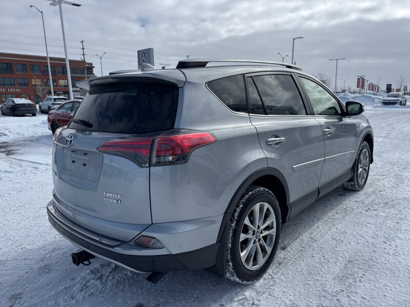 2017 Toyota RAV4 Hybrid - Gallery image 5