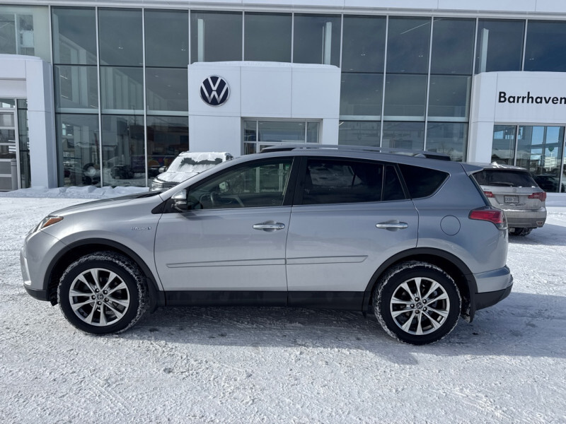 2017 Toyota RAV4 Hybrid - Gallery image 8