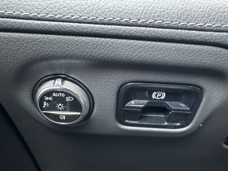 2024 Mercedes-Benz EQE - Gallery image 19