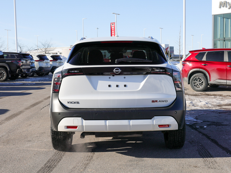 2025 Nissan Kicks - Gallery image 2