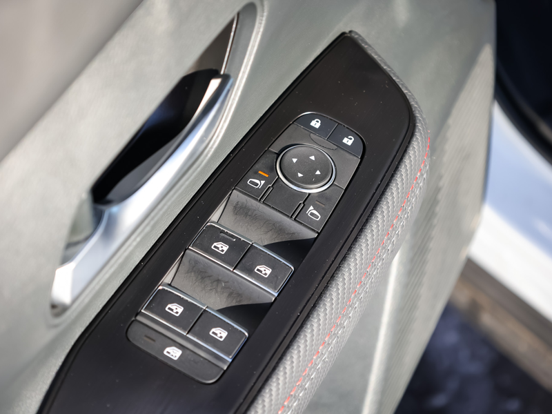 2025 Nissan Kicks - Gallery image 14