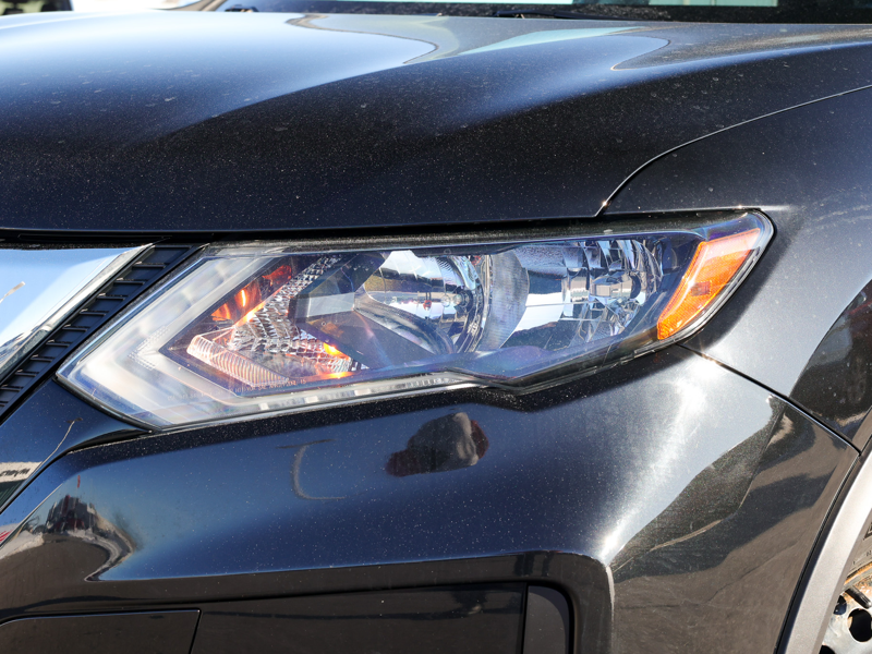 2018 Nissan Rogue - Gallery image 2