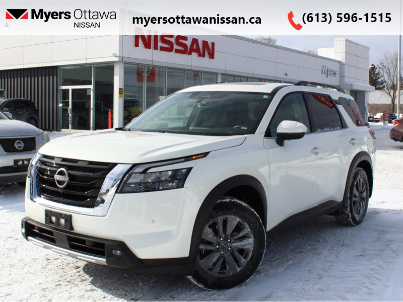 2024 Nissan Pathfinder SV