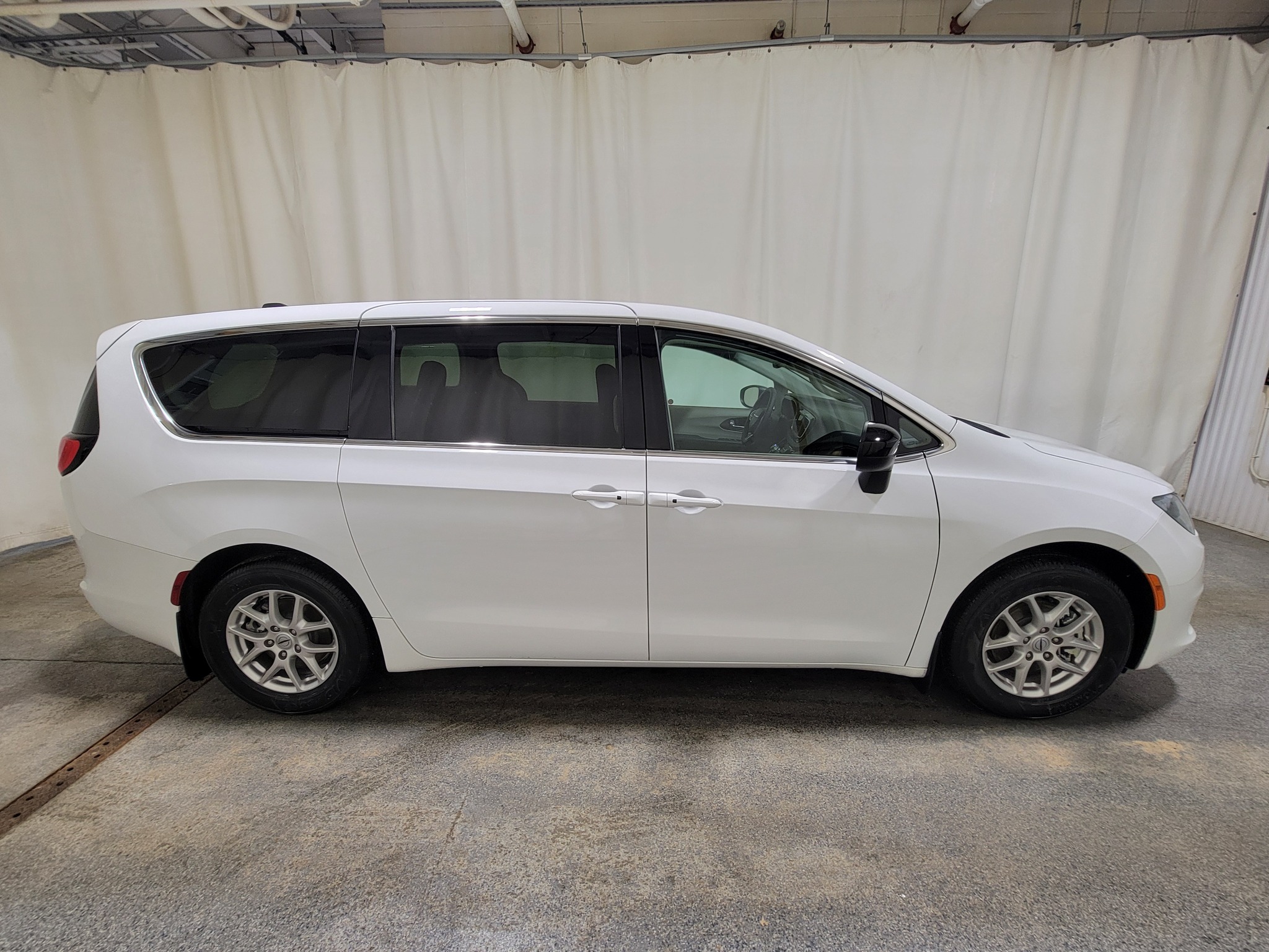 2024 Chrysler Grand Caravan