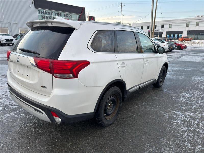 2020 Mitsubishi Outlander