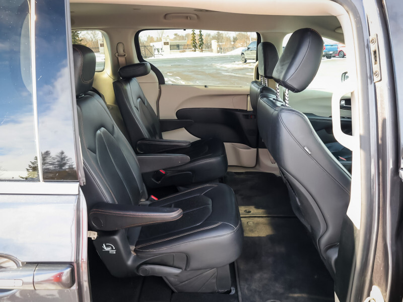 2018 Chrysler Pacifica - Gallery image 11