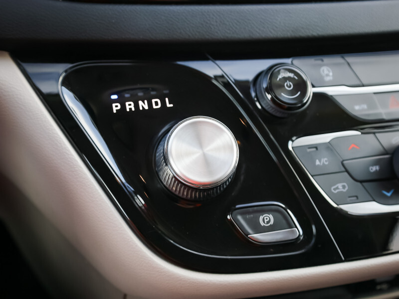 2018 Chrysler Pacifica - Gallery image 15