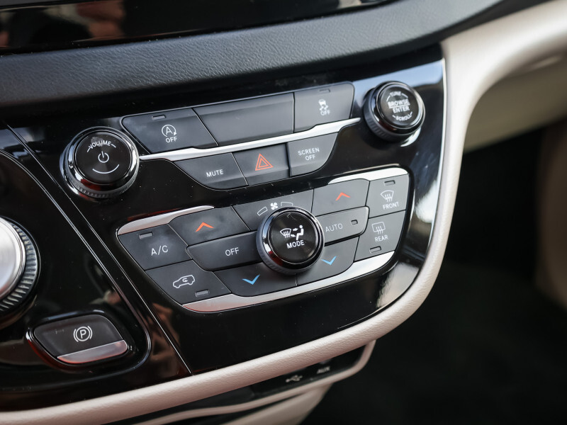 2018 Chrysler Pacifica - Gallery image 21