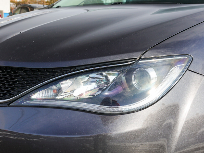 2018 Chrysler Pacifica - Gallery image 5