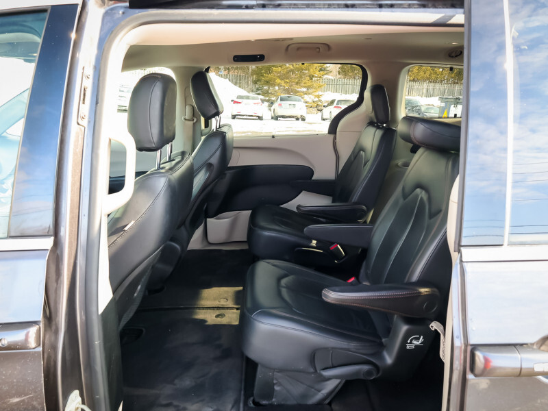 2018 Chrysler Pacifica - Gallery image 8