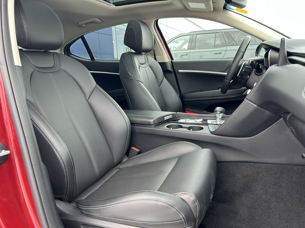 2023 GENESIS G70 - Gallery image 28