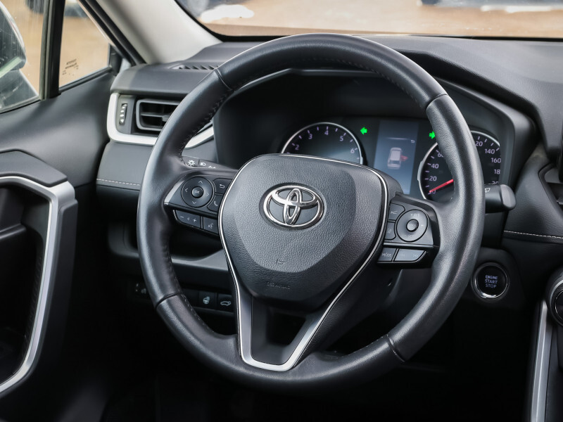 2022 Toyota RAV4 - Gallery image 13