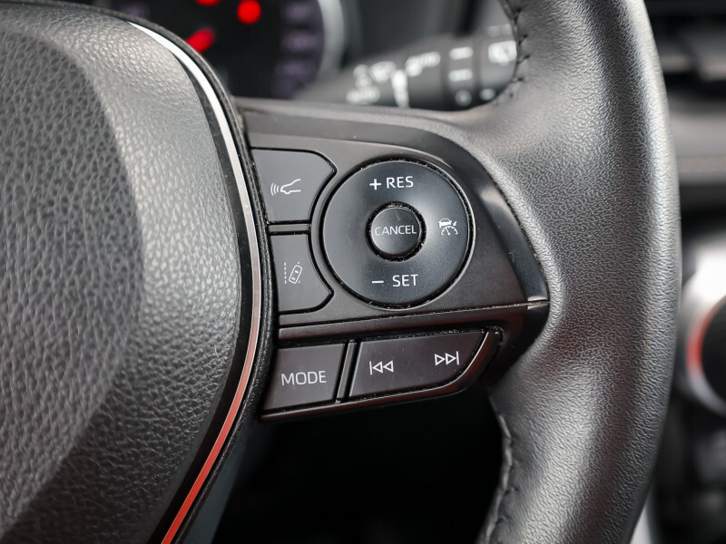 2022 Toyota RAV4 - Gallery image 17