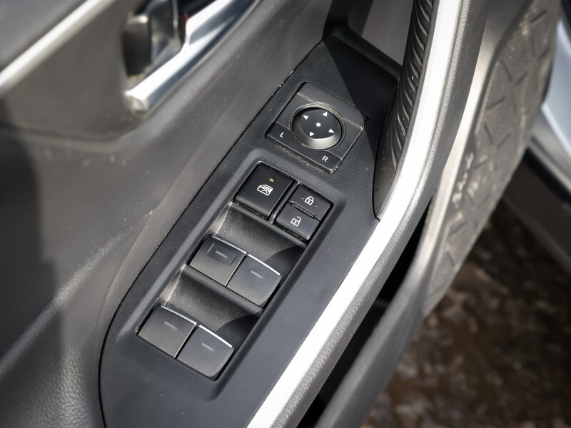 2022 Toyota RAV4 - Gallery image 14