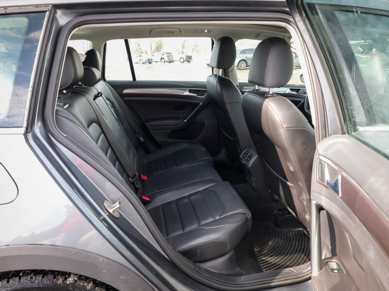 2018 Volkswagen Golf SportWagen - Gallery image 11