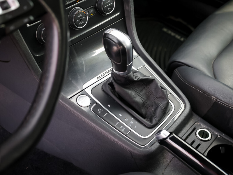 2018 Volkswagen Golf SportWagen - Gallery image 15