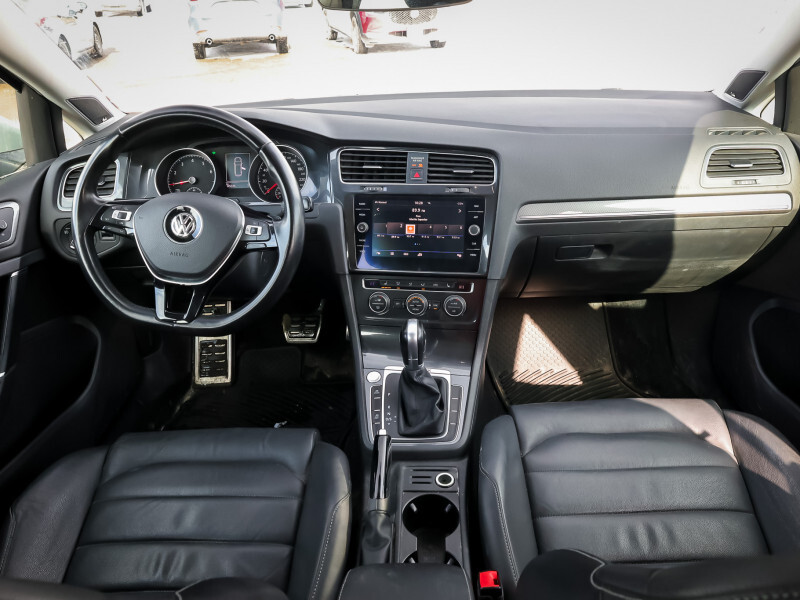 2018 Volkswagen Golf SportWagen - Gallery image 12