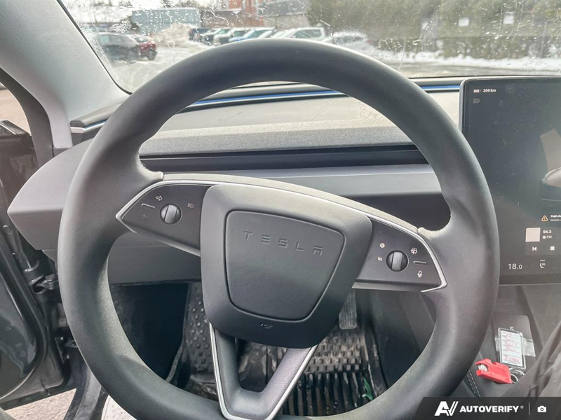 2025 Tesla Model 3 - Gallery image 10