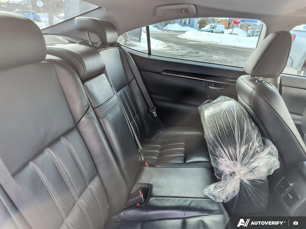 2017 Lexus ES 350 - Gallery image 22